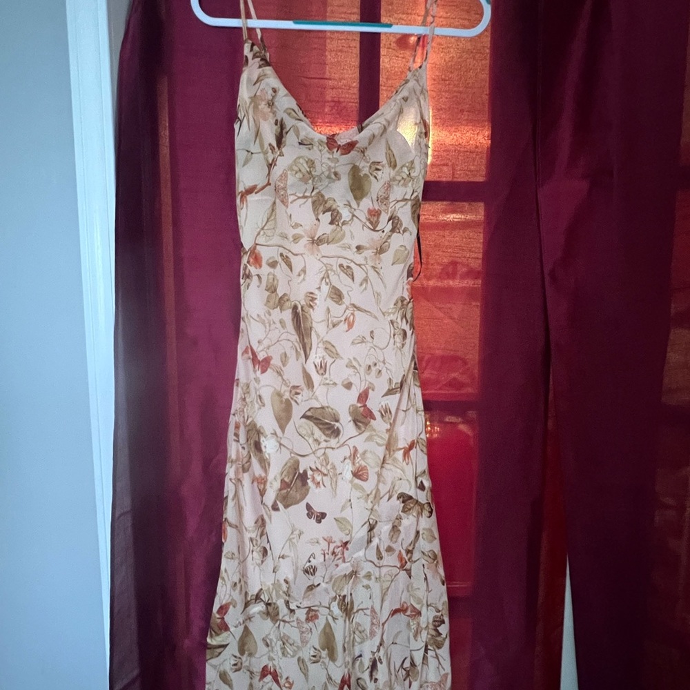 Forever 21 Cream Floral Strapless Slip Dress